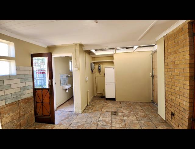 4 BEDROOM HOUSE RENTED IN THORNTON